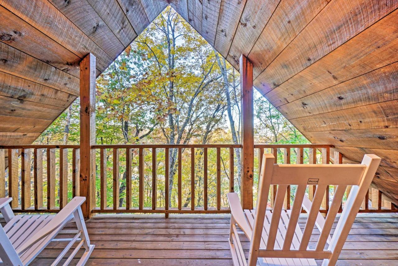 Grin N Bear It Cabin With Hot Tub And Fire Pit! Pigeon Forge Exterior foto