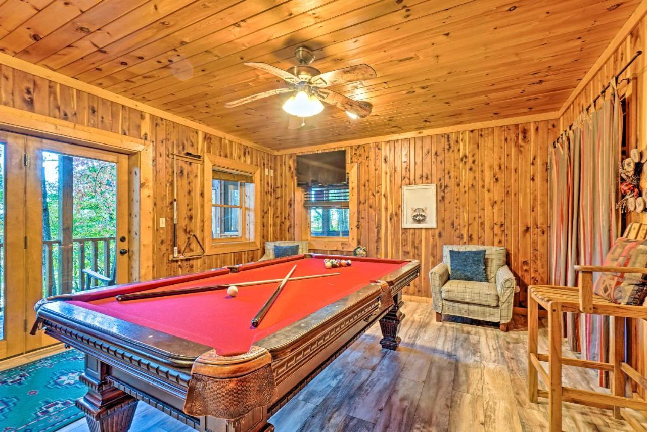 Grin N Bear It Cabin With Hot Tub And Fire Pit! Pigeon Forge Exterior foto