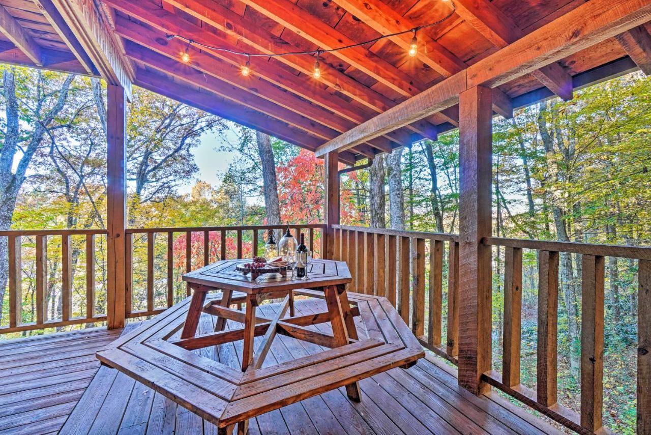 Grin N Bear It Cabin With Hot Tub And Fire Pit! Pigeon Forge Exterior foto